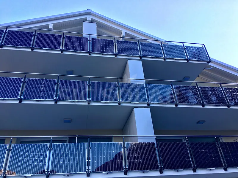 Staffa per sistema solare regolabile da 15KW in Grecia