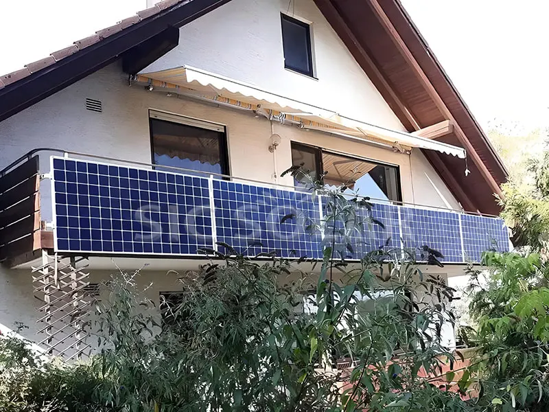 Staffa per balcone solare da 2,5 kW in Danimarca